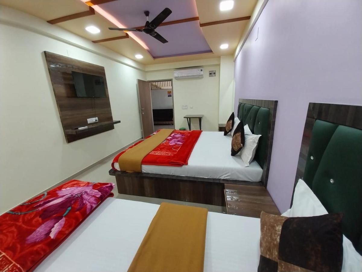 Hotel Ggc Inn Ahmedabad Buitenkant foto