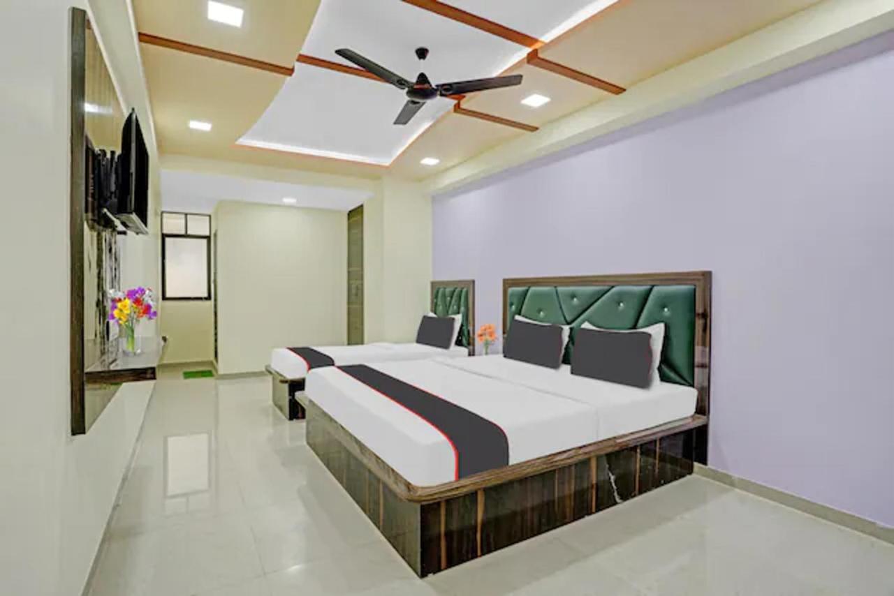 Hotel Ggc Inn Ahmedabad Buitenkant foto